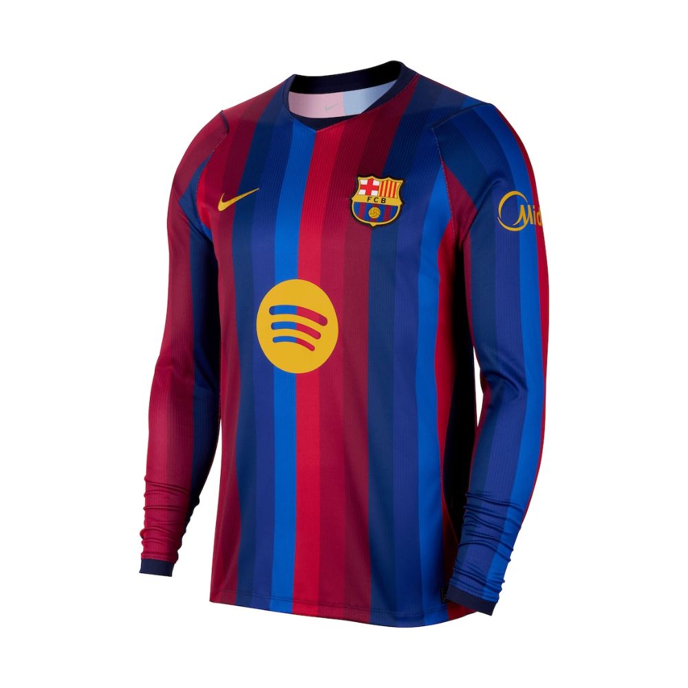 Barcelona 26-27 home full player